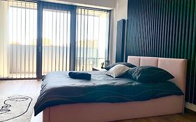 Hanza Tower De lux Black